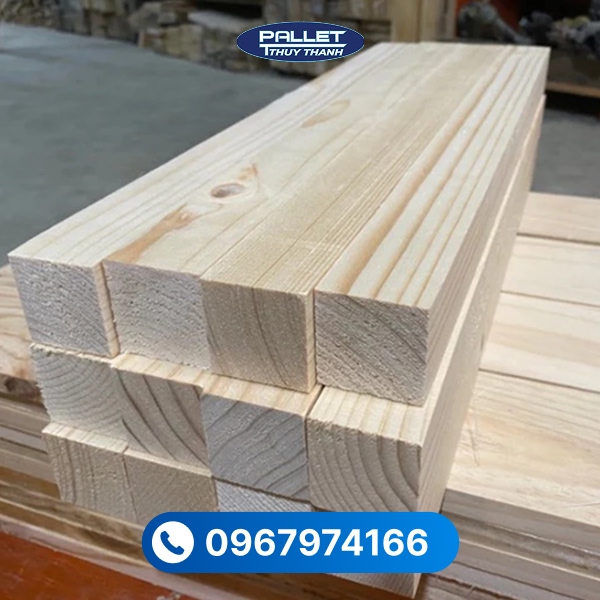 Chất liệu này được ưa chuộng nhờ tính thẩm mỹ cao và độ bền ổn định theo thời gian.