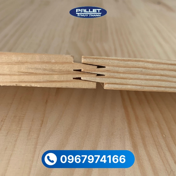 Gỗ thông ghép phân loại AA, AB, BC với bề mặt và chất lượng khác nhau, phù hợp từng nhu cầu sử dụng