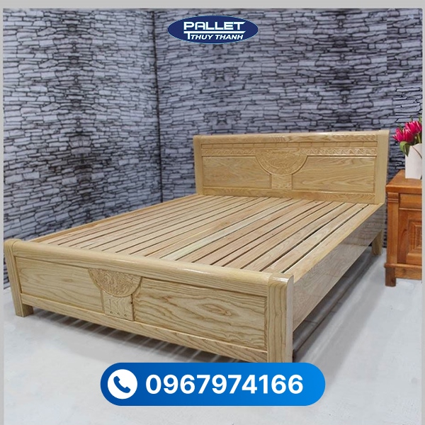 Giường gỗ thông được ưa chuộng nhờ thiết kế đơn giản, mang lại cảm giác ấm cúng cho không gian ngủ