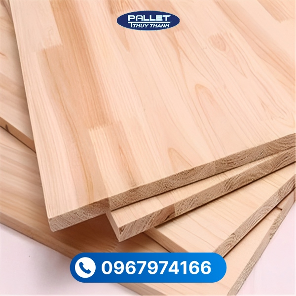 Chất liệu gỗ dễ gia công, thuận tiện trong việc tạo hình và lắp đặt theo nhu cầu sử dụng