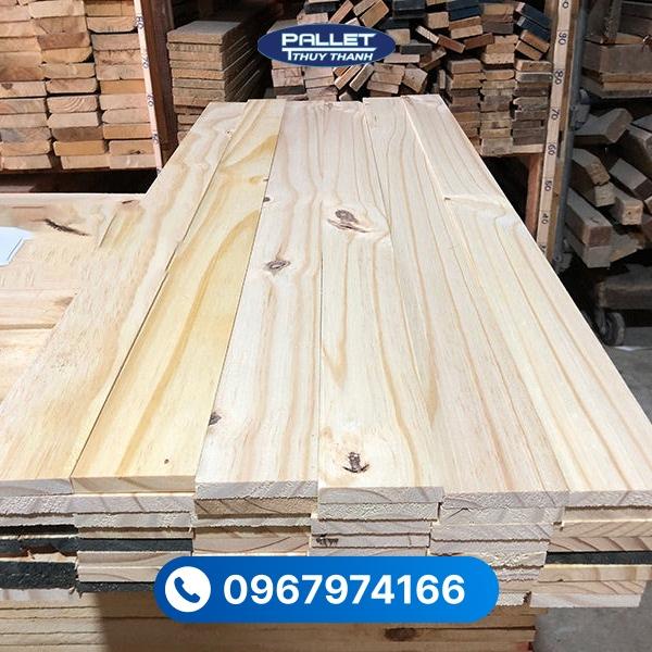 Gỗ thông xẻ thanh có khả năng thích nghi với môi trường, giúp duy trì độ bền theo thời gian