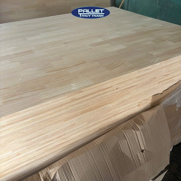 gỗ thông làm tủ