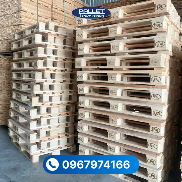 Gỗ có vết thâm đen hoặc xanh là dấu hiệu cho thấy gỗ kém chất lượng