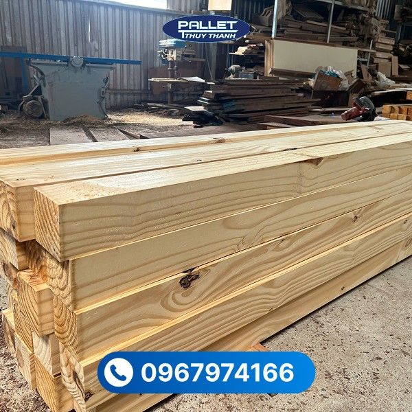 Các thanh gỗ được gia công kỹ, giúp hạn chế cong vênh và tăng độ bền khi sử dụng
