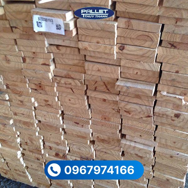 Giá gỗ thông còn thay đổi tùy theo kích thước, quy cách gia công và chất lượng bề mặt hoàn thiện