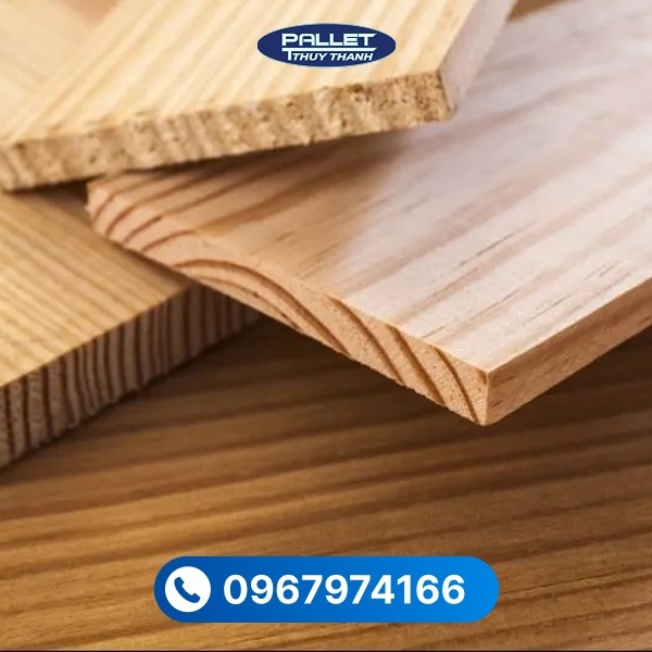 Xưởng gia công gỗ thông cung cấp dịch vụ cắt, bào và chà nhám theo yêu cầu với độ chính xác cao
